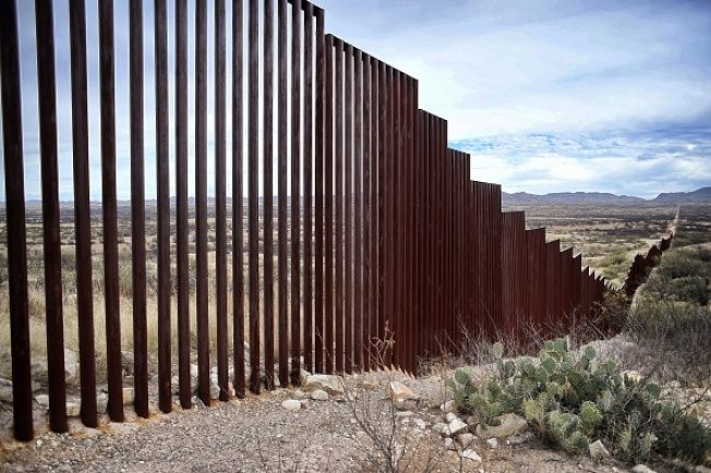美国与墨西哥近期因边界筑墙争议，升高紧张。(Getty Images)