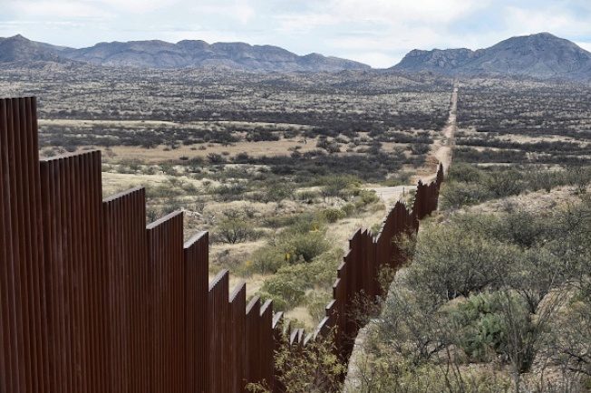美国与墨西哥近期因边界筑墙争议，升高紧张。(Getty Images)