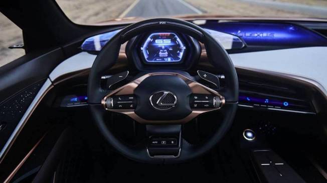 座舱依循Lexus高质感的设计理念，并大量采用触控式操作。 （Lexus提供）